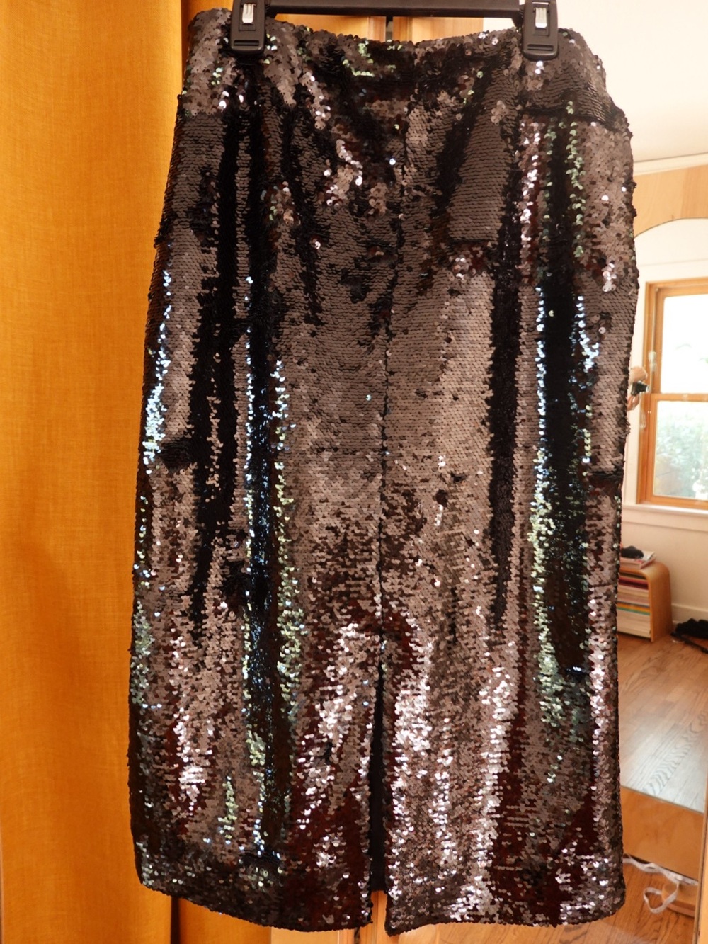 Heidi Merrick Ember Black Sequin Pencil Skirt (M)